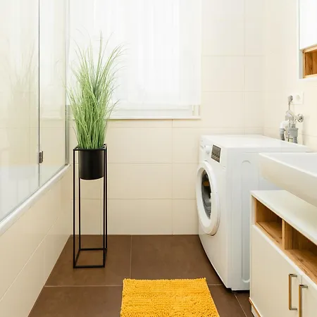 Kaiser - Wohnpark Graz-goesting Apartman